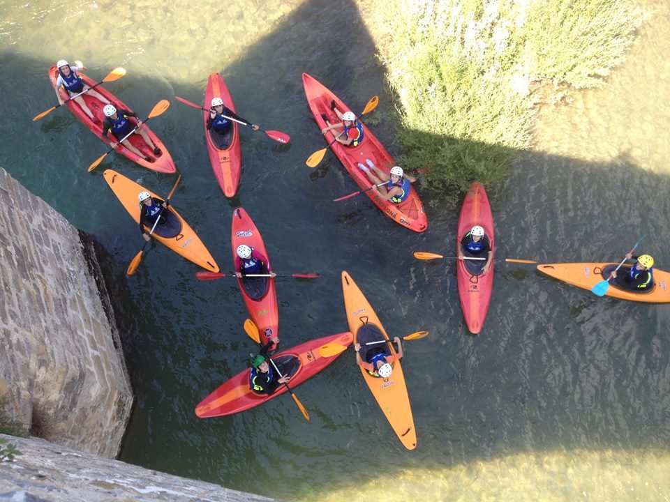 Kayak en el Arga, la propuesta de ocio del Ayuntamiento de Pamplona para el calor del verano