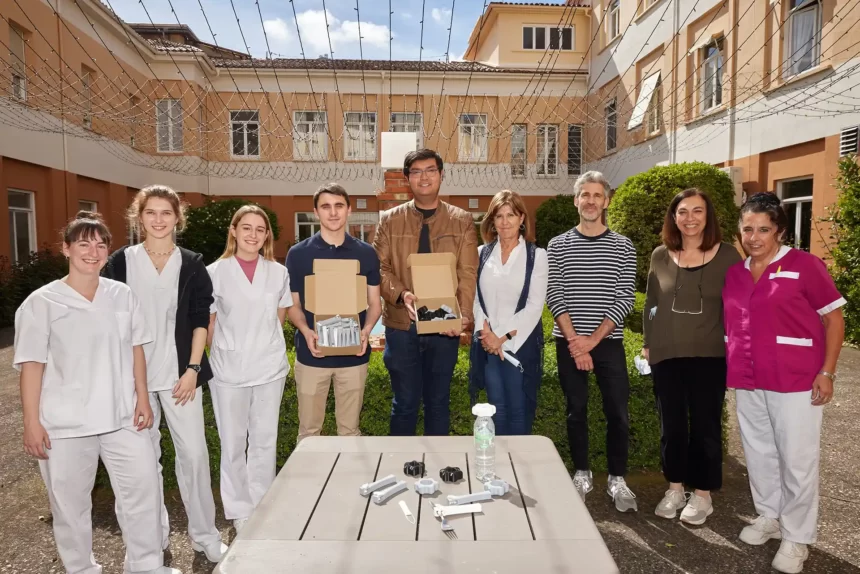 La Casa de Misericordia estrena dispositivos de asistencia para personas mayores fabricados de forma colaborativa y con impresión 3D por alumnado de la UPNA