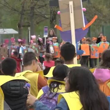 130 niños y niñas disfrutan del campamento urbano de Semana Santa organizado por COworkids en el Complejo Deportivo de Aranzadi