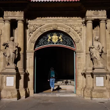 fachada ayuntamiento pamplona